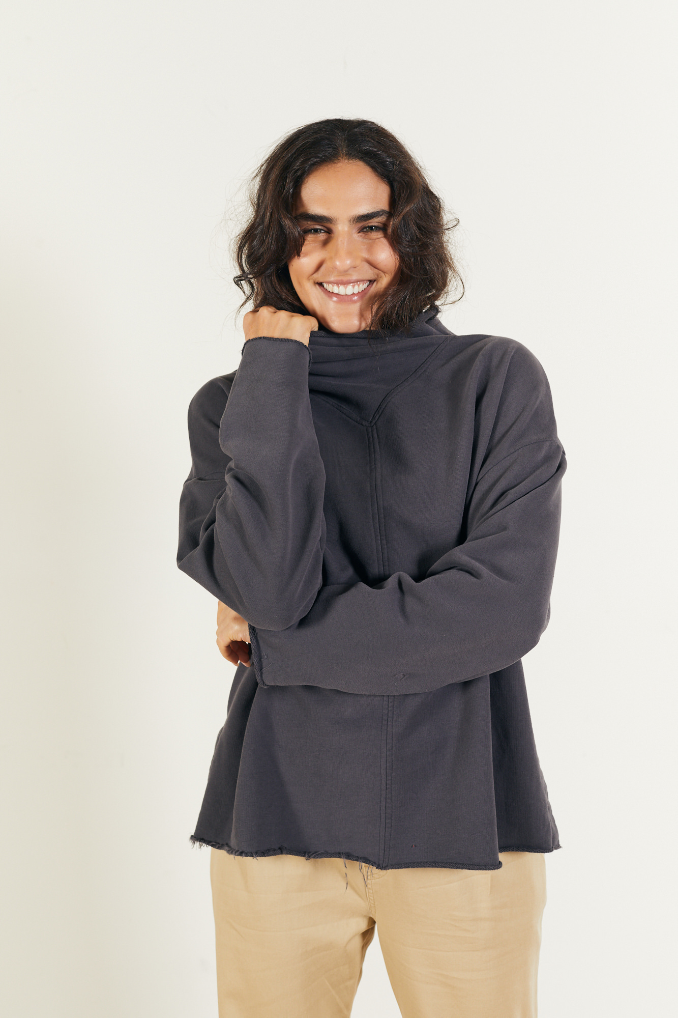 MADAM_BUBU_12_250175