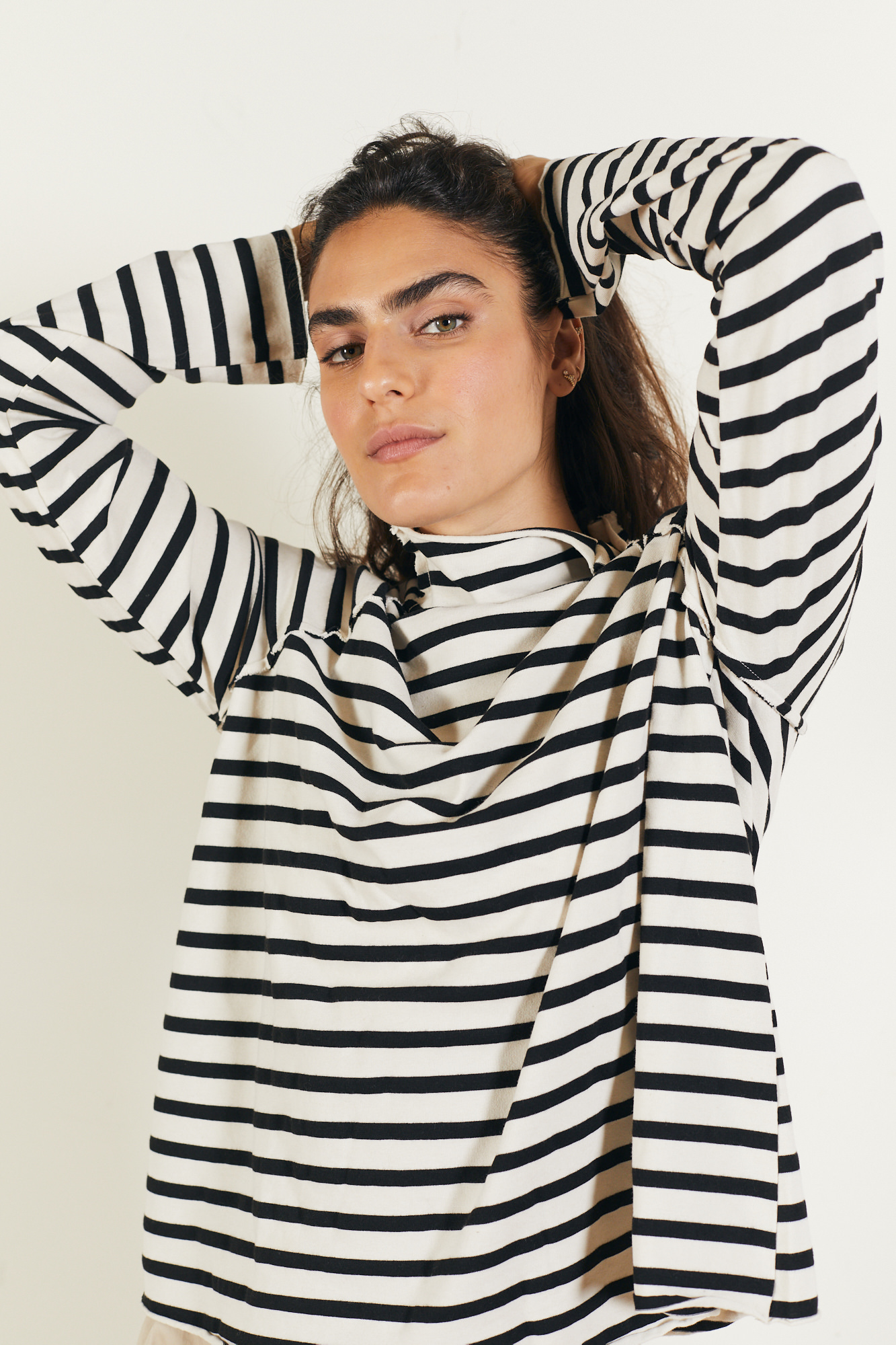 MADAM_BUBU_12_250358