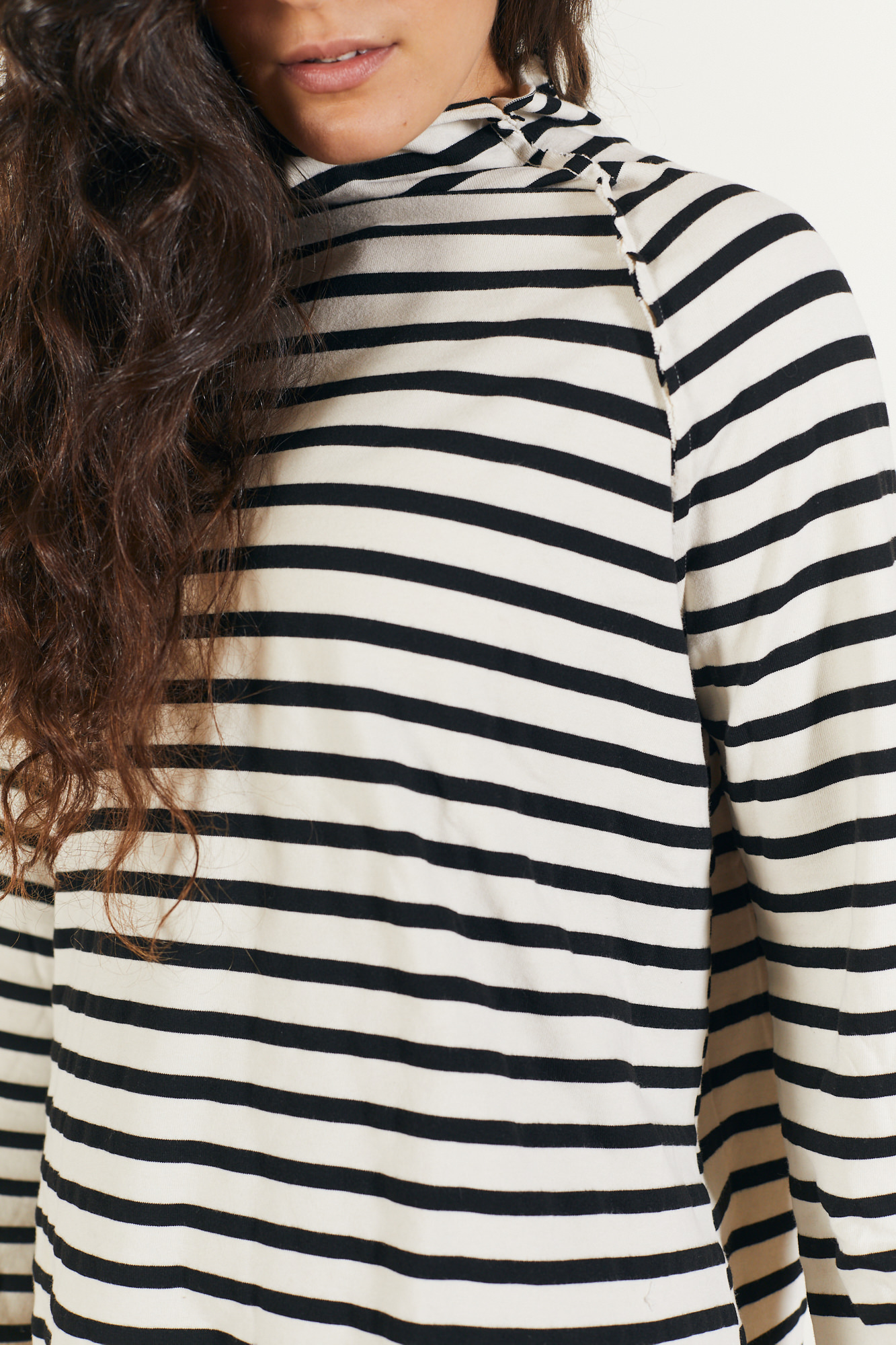 MADAM_BUBU_12_250368