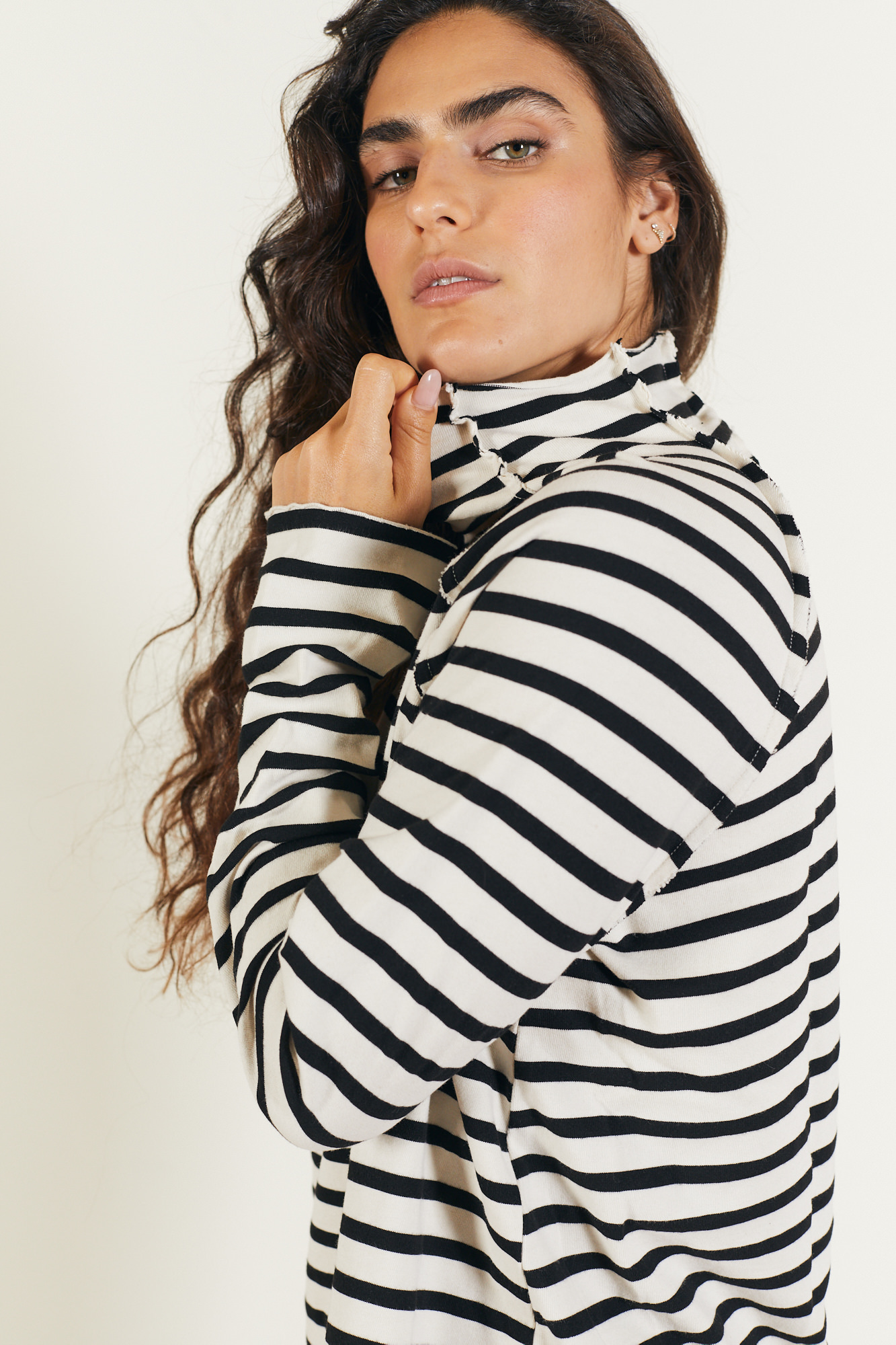 MADAM_BUBU_12_250371