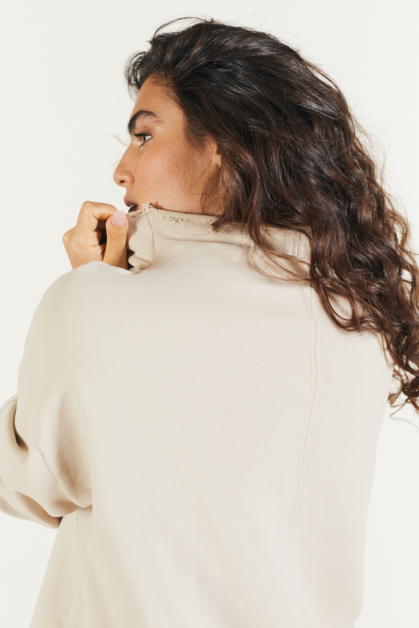 MADAM_BUBU_12_2510932