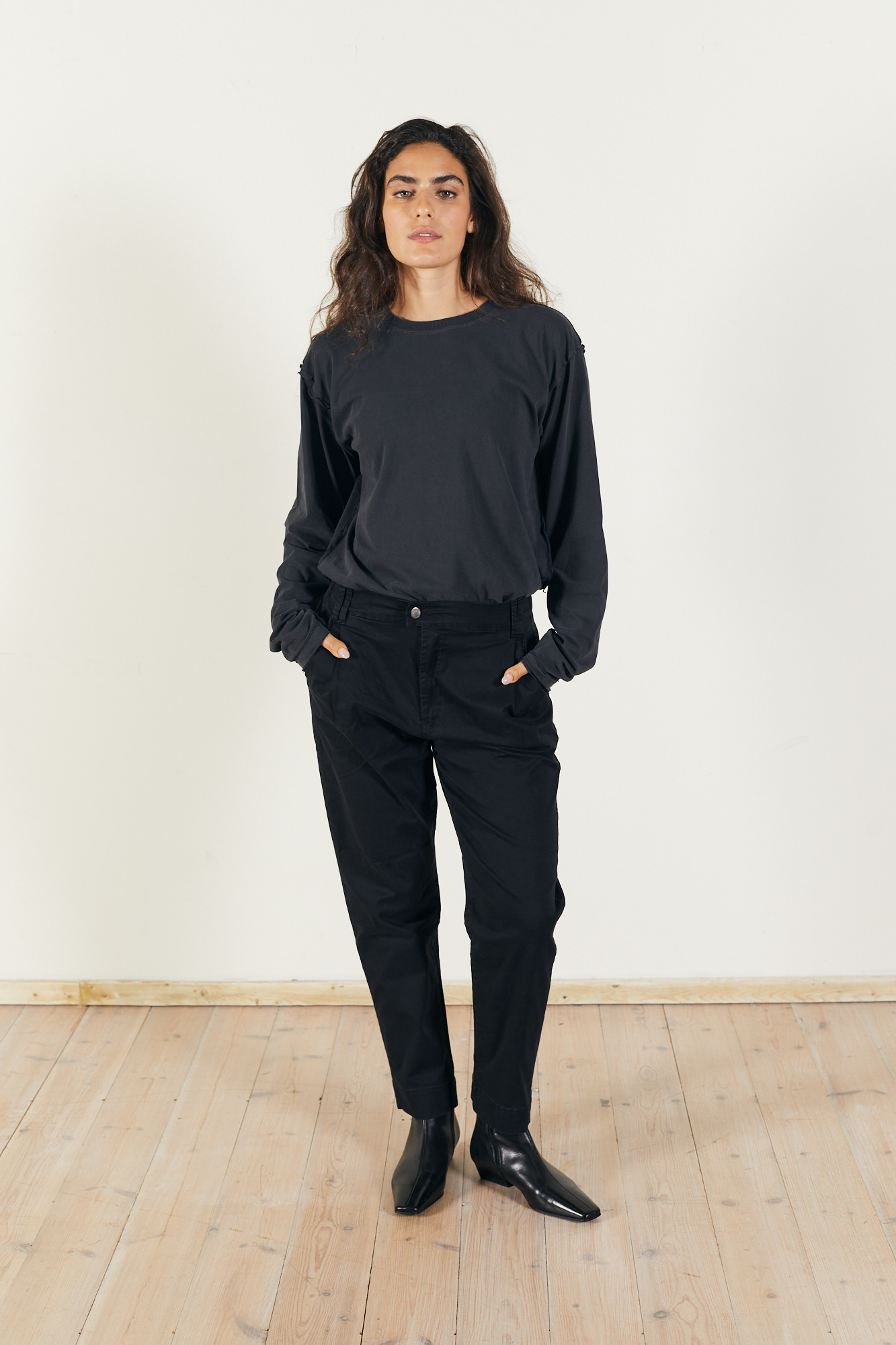 MADAM_BUBU_12_250976