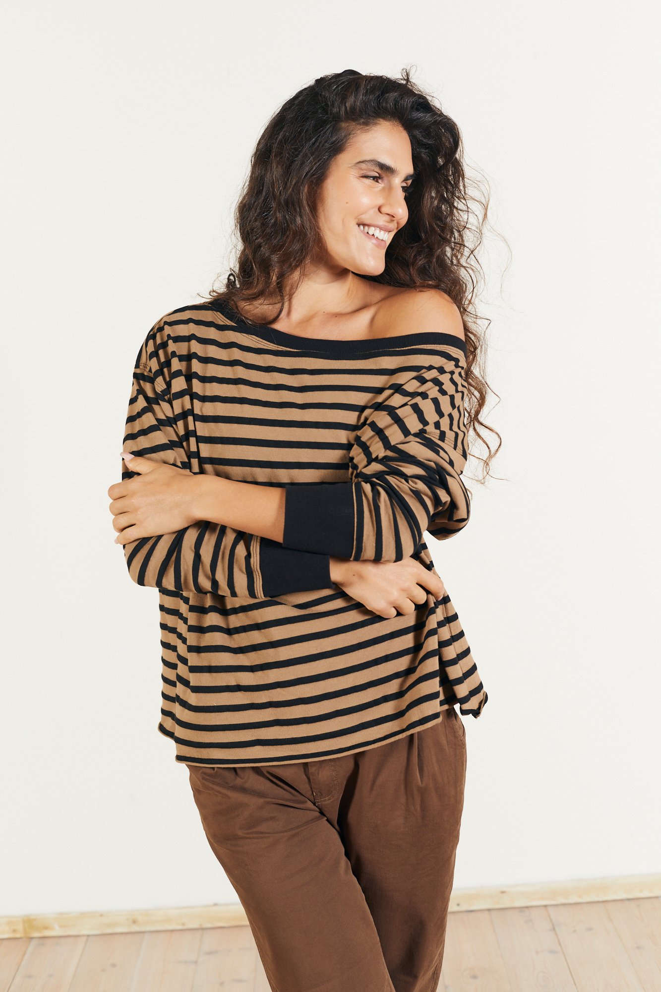 MADAM_BUBU_12_2510998