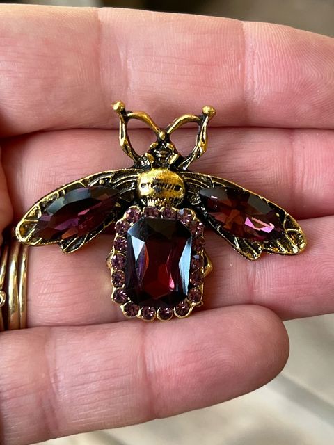 290c087d-22fc-438c-ad17-7c6340ecb3e0_480x640