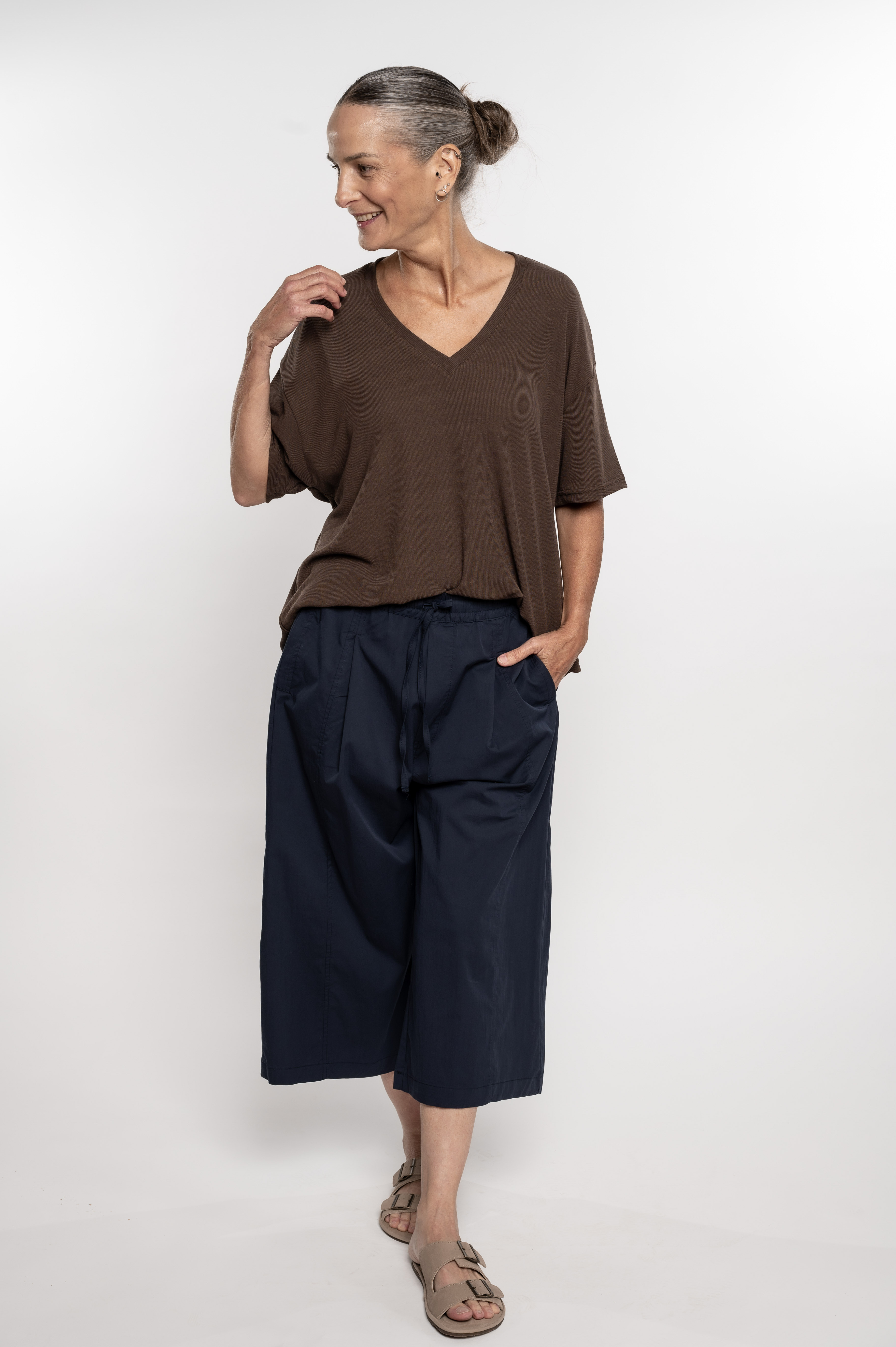 192-2026-06-11 MADAM BU BU 0236