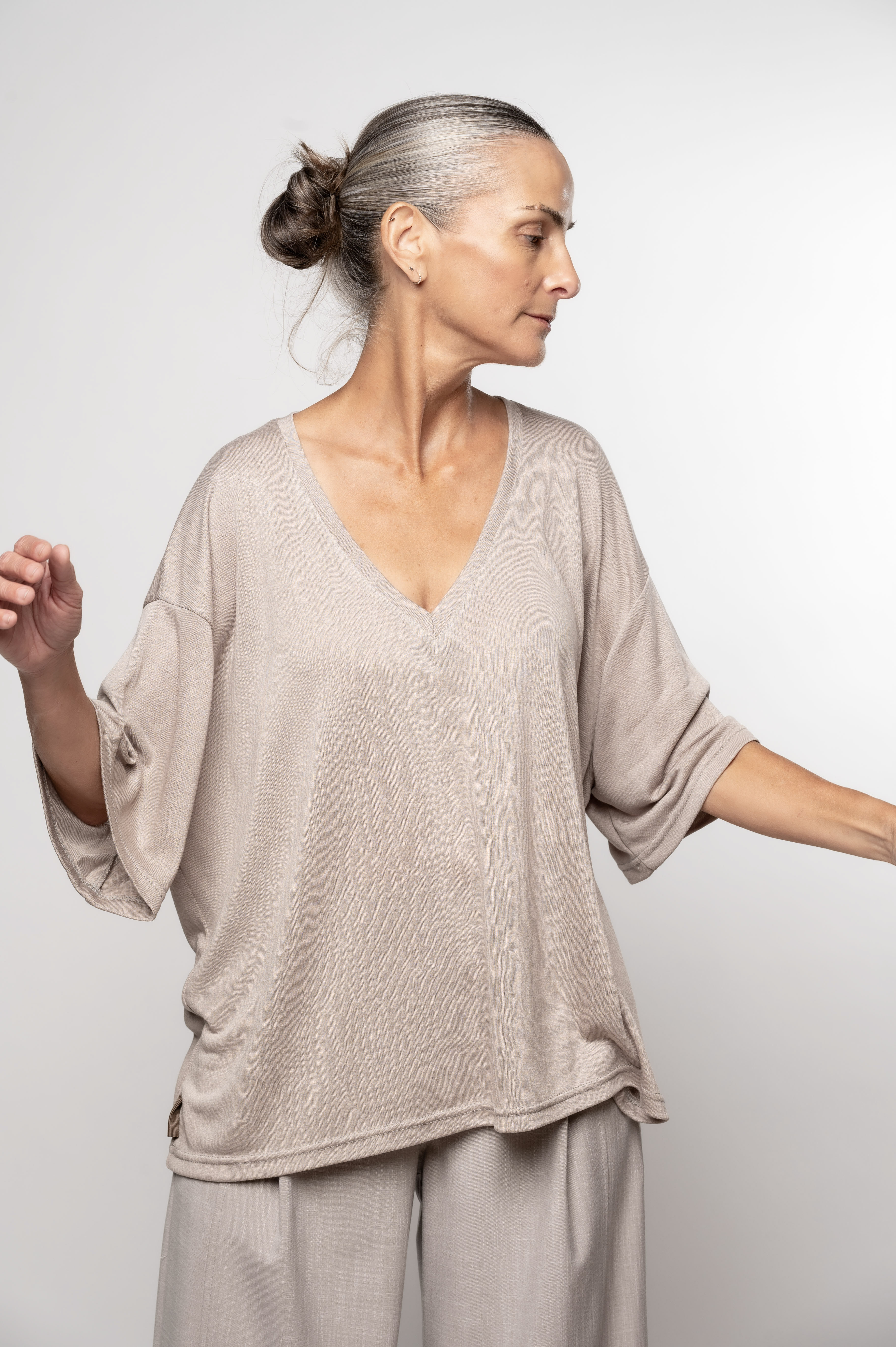 501-2026-06-11 MADAM BU BU 0563
